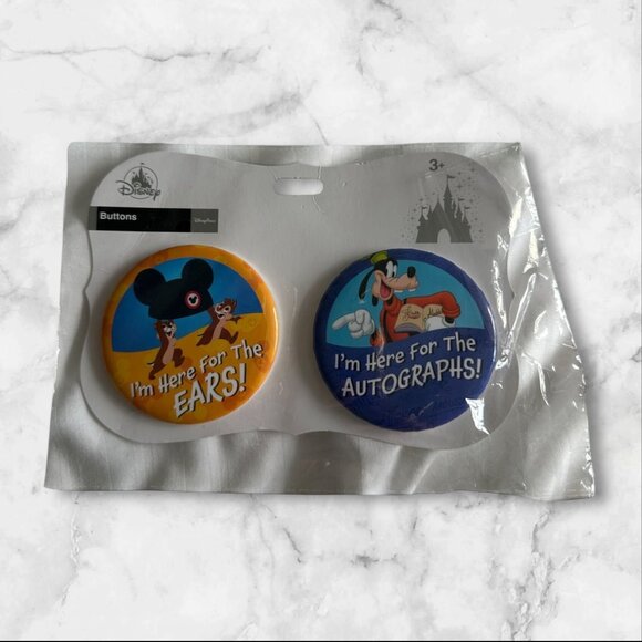 DISNEY Parks Goofy Large Two Piece Button Set NEW - Picture 1 of 4